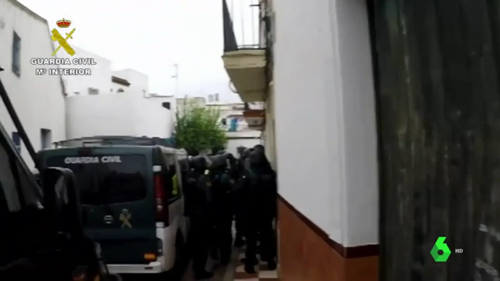 Detenidos en Sevilla por robar armas