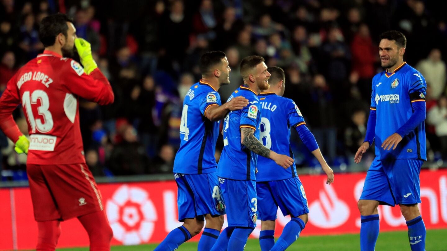 Los jugadores del Getafe celebran un gol ante el Espanyol