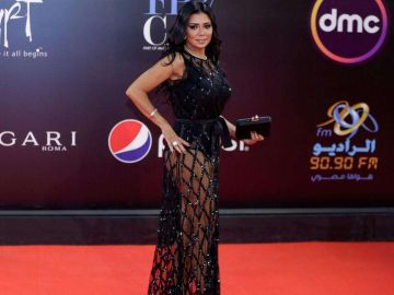 Imagen de la actriz Rania Youssef en el Festival de Cine de El Cairo Imagen de la actriz Rania Youssef en el Festival de Cine de El Cairo