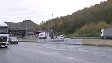 Imagen de camiones en la frontera de Francia con España