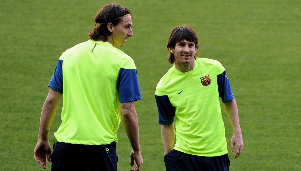 Ibrahimovic junto a Messi en su temporada en el Barcelona