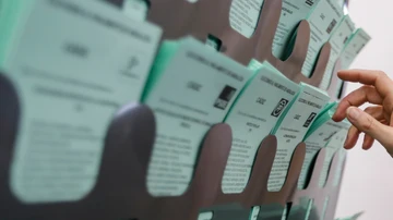 Papeletas electorales en Andalucía