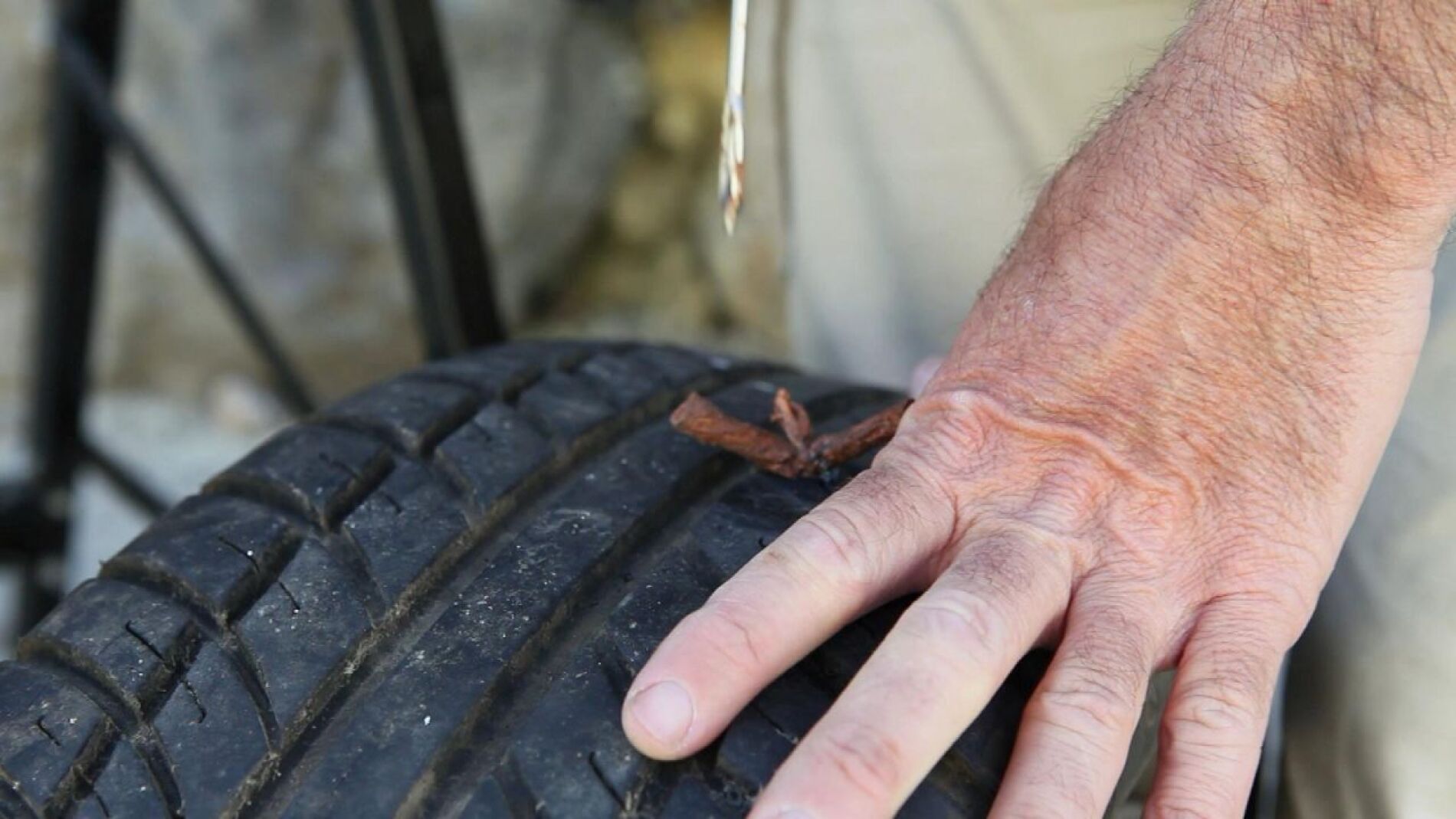 Pinchazo en neum&aacute;tico 