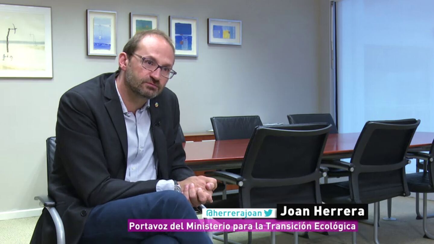 La guerra para expulsar a los peatones de las ciudades: "&iquest;Tiene sentido que cuando la mayor&iacute;a de gente no tiene carnet el espacio sea para el coche?"