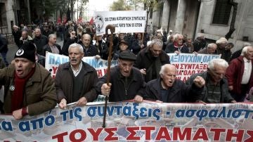Manifestación de pensionistas en Atenas