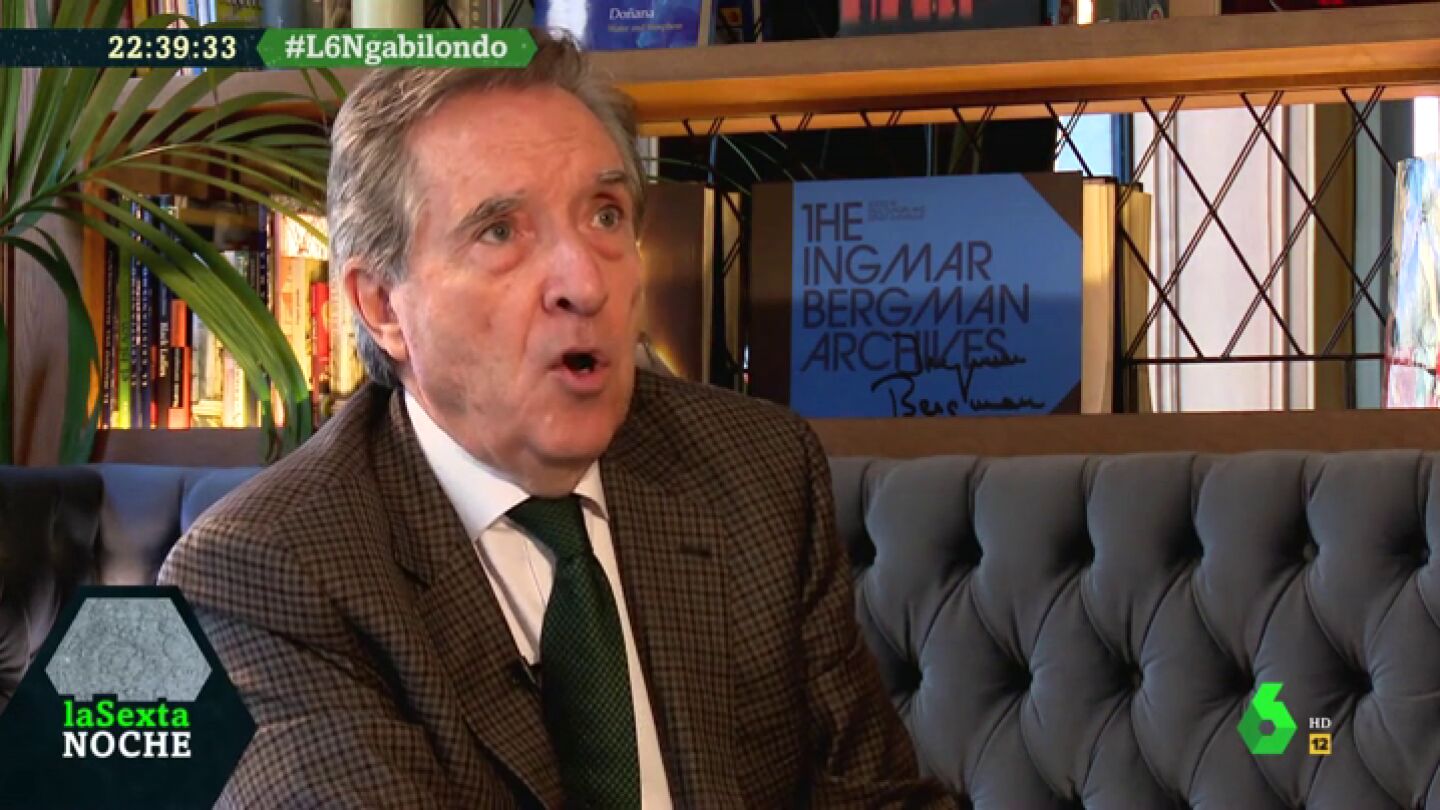 I&ntilde;aki Gabilondo: "Entre Cs, PP y Vox se juegan la bandera en una subasta, a ver qui&eacute;n la tiene m&aacute;s grande y qui&eacute;n es m&aacute;s espa&ntilde;ol"