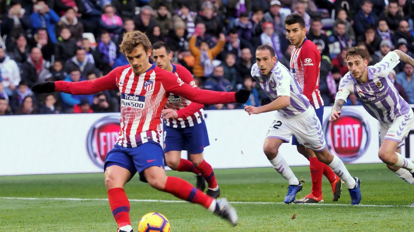 Griezmann golpea un bal&oacute;n