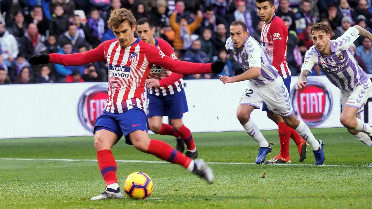 Griezmann golpea un balón