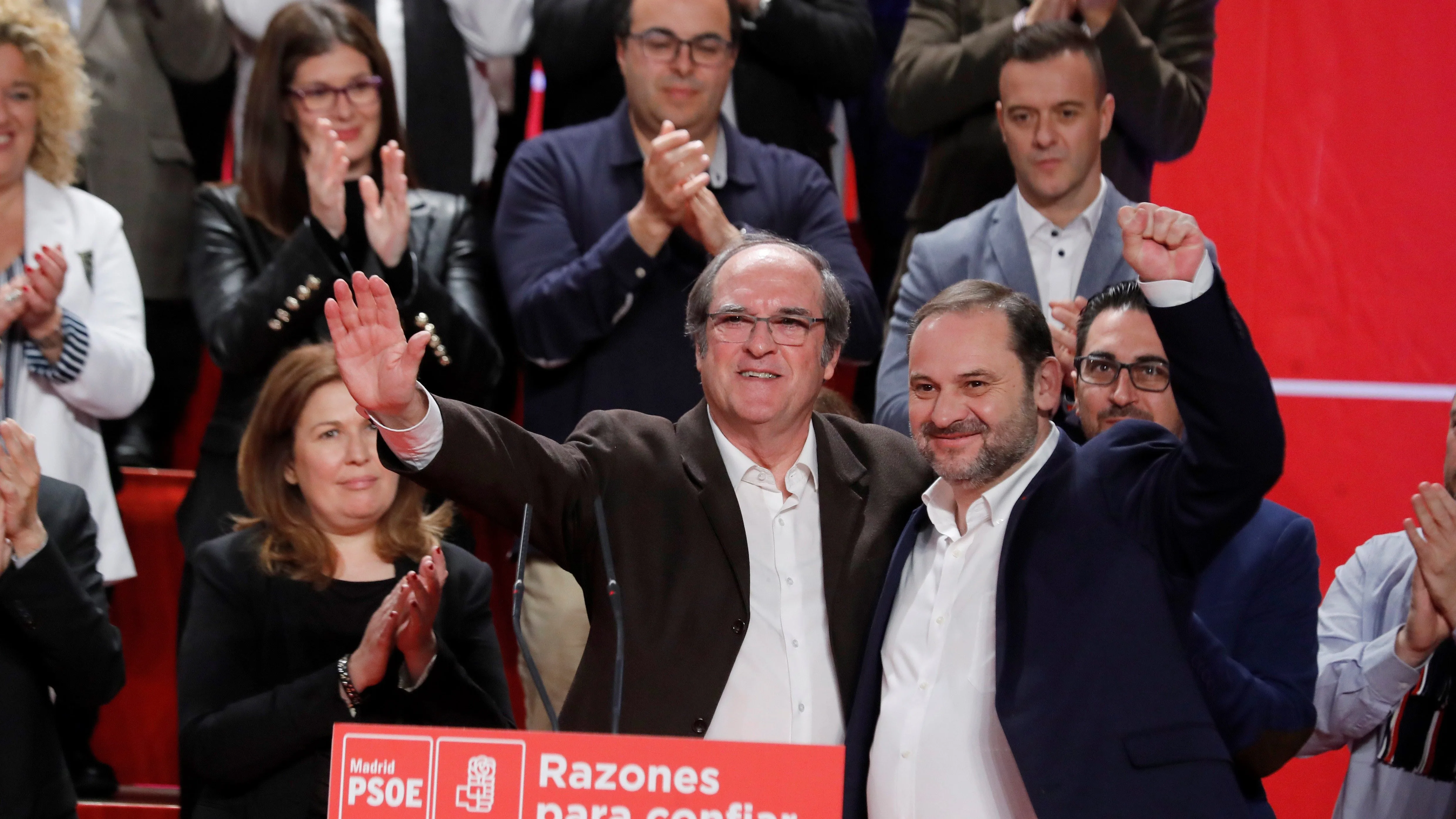 El ministro de Fomento, José Luis Ábalos, junto a Ángel Gabilondo