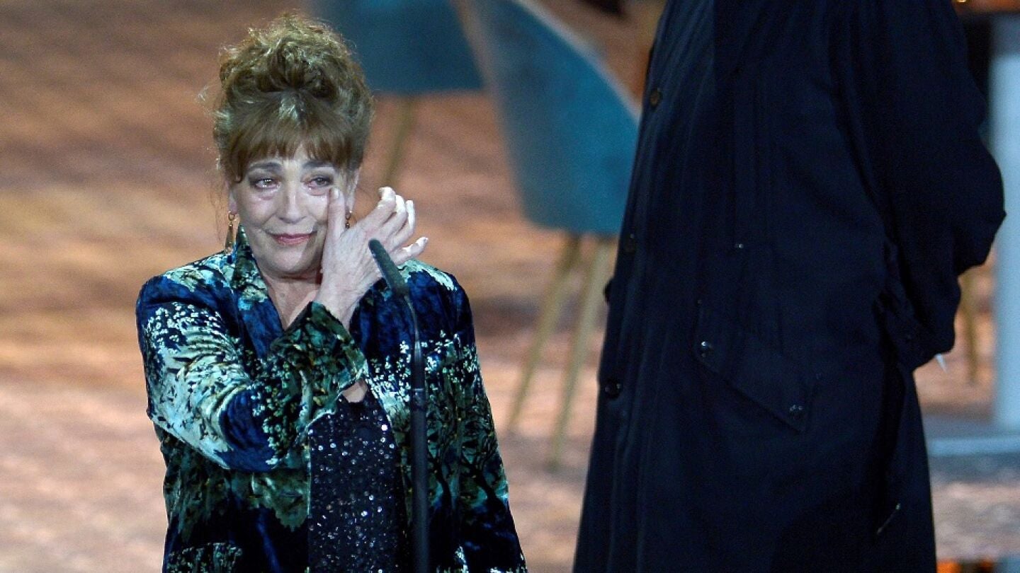 Carmen Maura tras recibir un premio honor&iacute;fico en el Festival de Cine Europeo de Sevilla