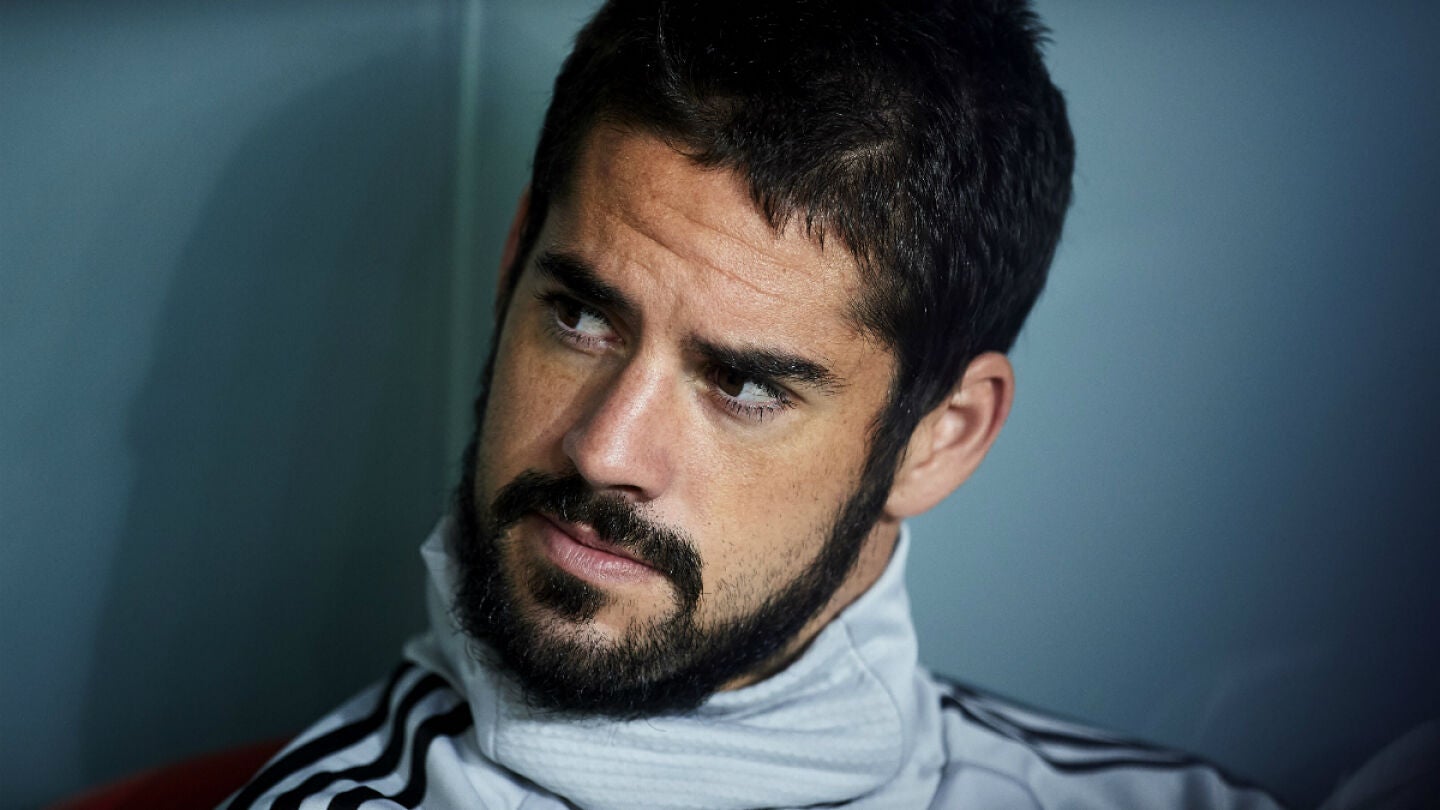 Isco, en el banquillo