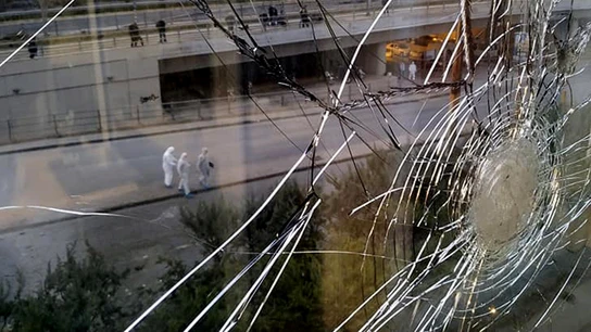 Atentado con un explosivo en la sede de una televisión privada griega. Atentado con un explosivo en la sede de una televisión privada griega.