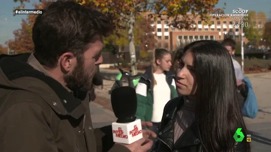 Gonzo entrevistando a estudiantes Gonzo entrevistando a estudiantes