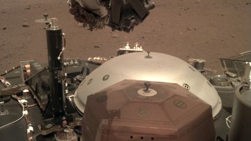 Superficie de la plataforma de aterrizaje de InSight 