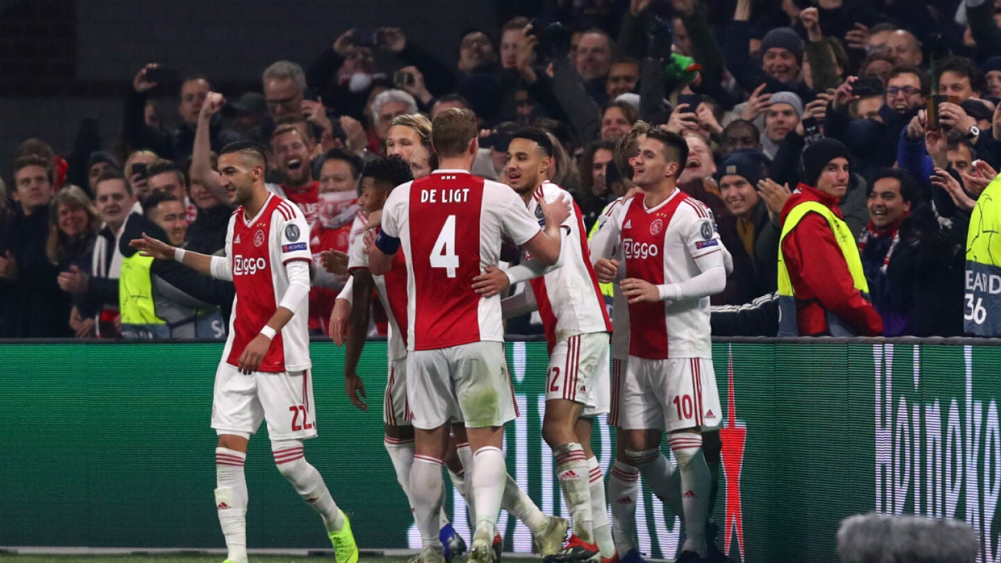 El Ajax celebra un gol