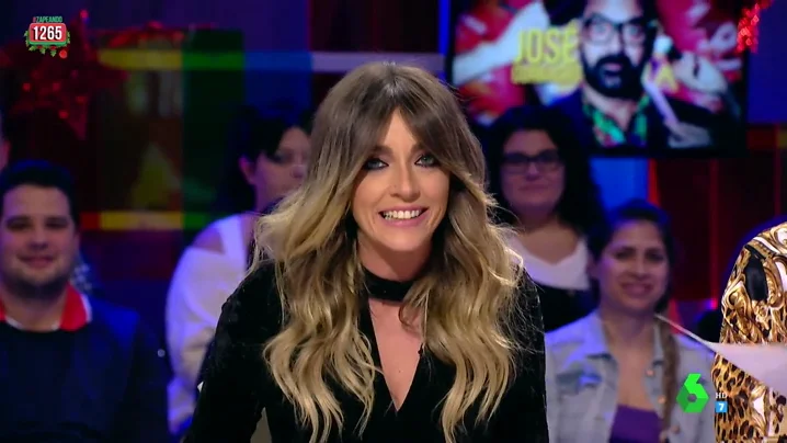 Anna Simon alucina con el 'striptease' de Corbacho: "Viendo cómo se desnuda deberíamos llamarle José Cuerpacho"