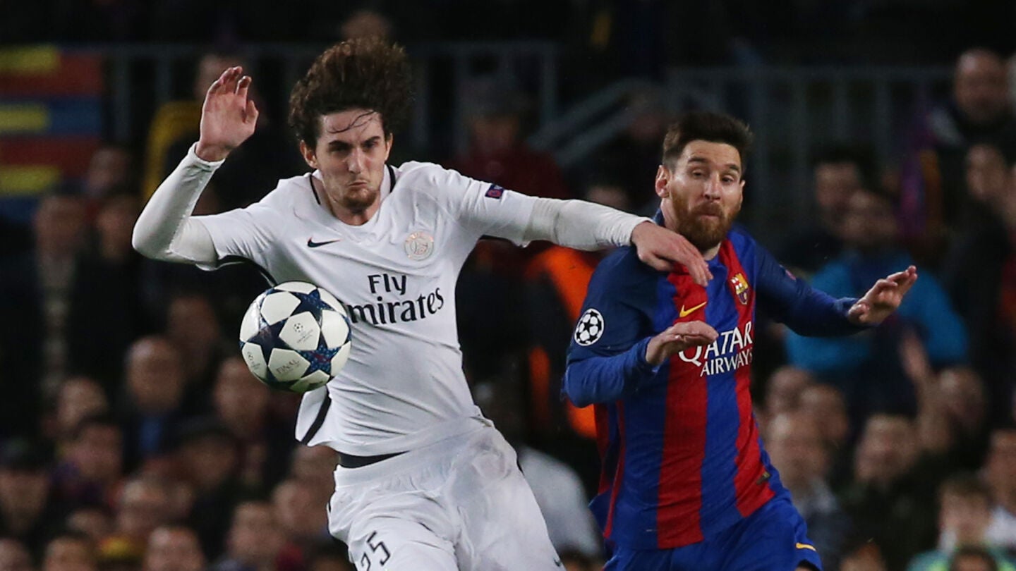 Adrien Rabiot, durante un partido contra el Barcelona