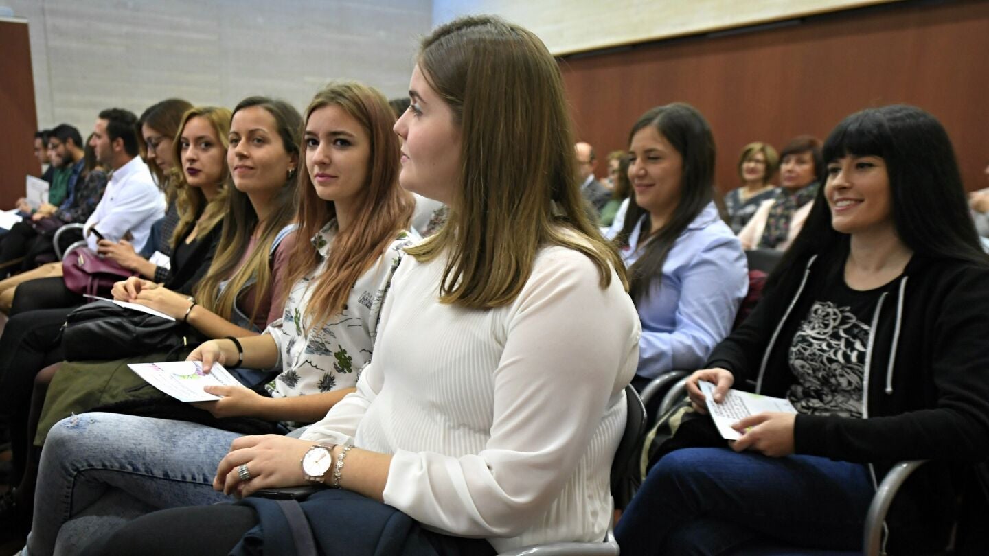 La insostenible situaci&oacute;n de los j&oacute;venes espa&ntilde;oles: dos millones est&aacute;n en situaci&oacute;n de pobreza y un 40% tiene grandes dificultades para llegar a fin de mes 
