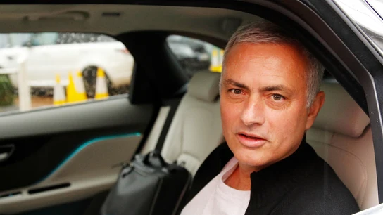 Mourinho se marcha de la ciudad de Mánchester Mourinho se marcha de la ciudad de Mánchester