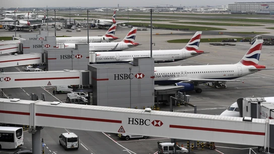 Varios aviones de la compañía británica British Airways. Varios aviones de la compañía británica British Airways.