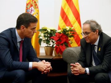 Imagen de archivo de una reunión entre Pedro Sánchez y Quim Torra Imagen de archivo de una reunión entre Pedro Sánchez y Quim Torra