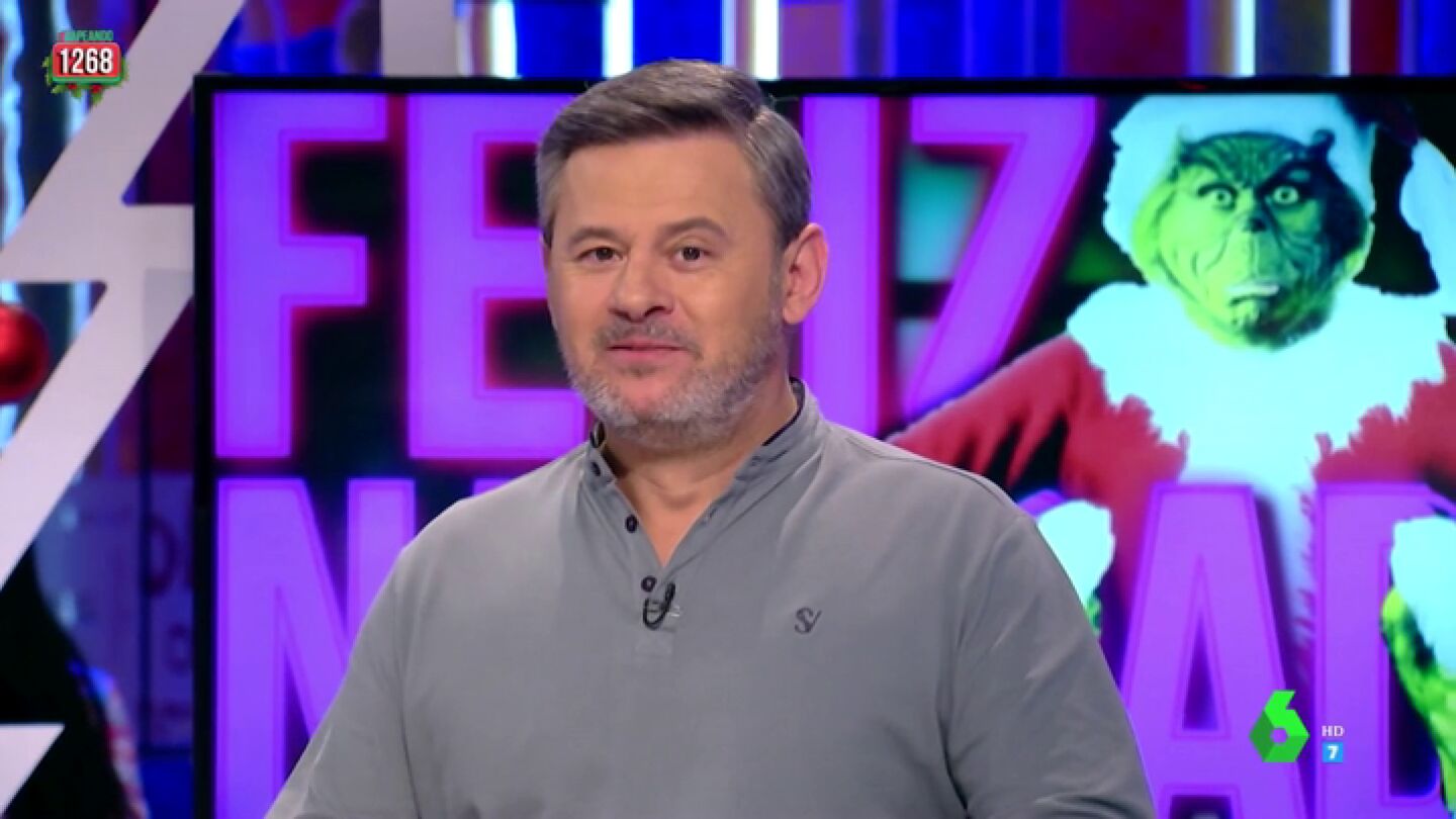 Miki Nadal se vuelve a meter en la piel de Abel Caballero para felicitar las fiestas: "Estamos teniendo una campa&ntilde;a estupenda with the music"
