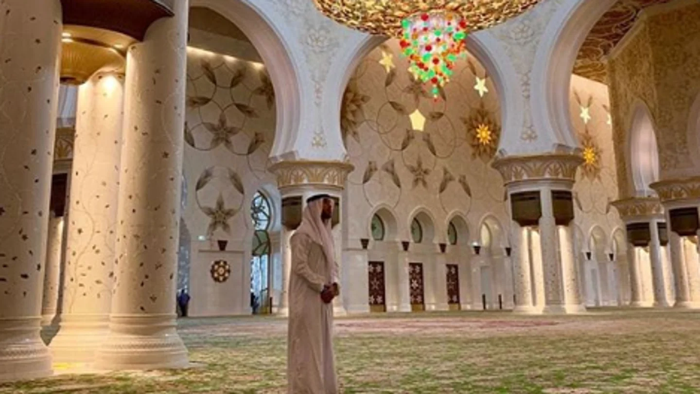 Sergio Ramos en la mezquita Sheikh Zayed Sergio Ramos en la mezquita Sheikh Zayed