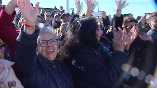 Festivo recibimiento al pesquero Nuestra Madre Loreto Festivo recibimiento al pesquero Nuestra Madre Loreto