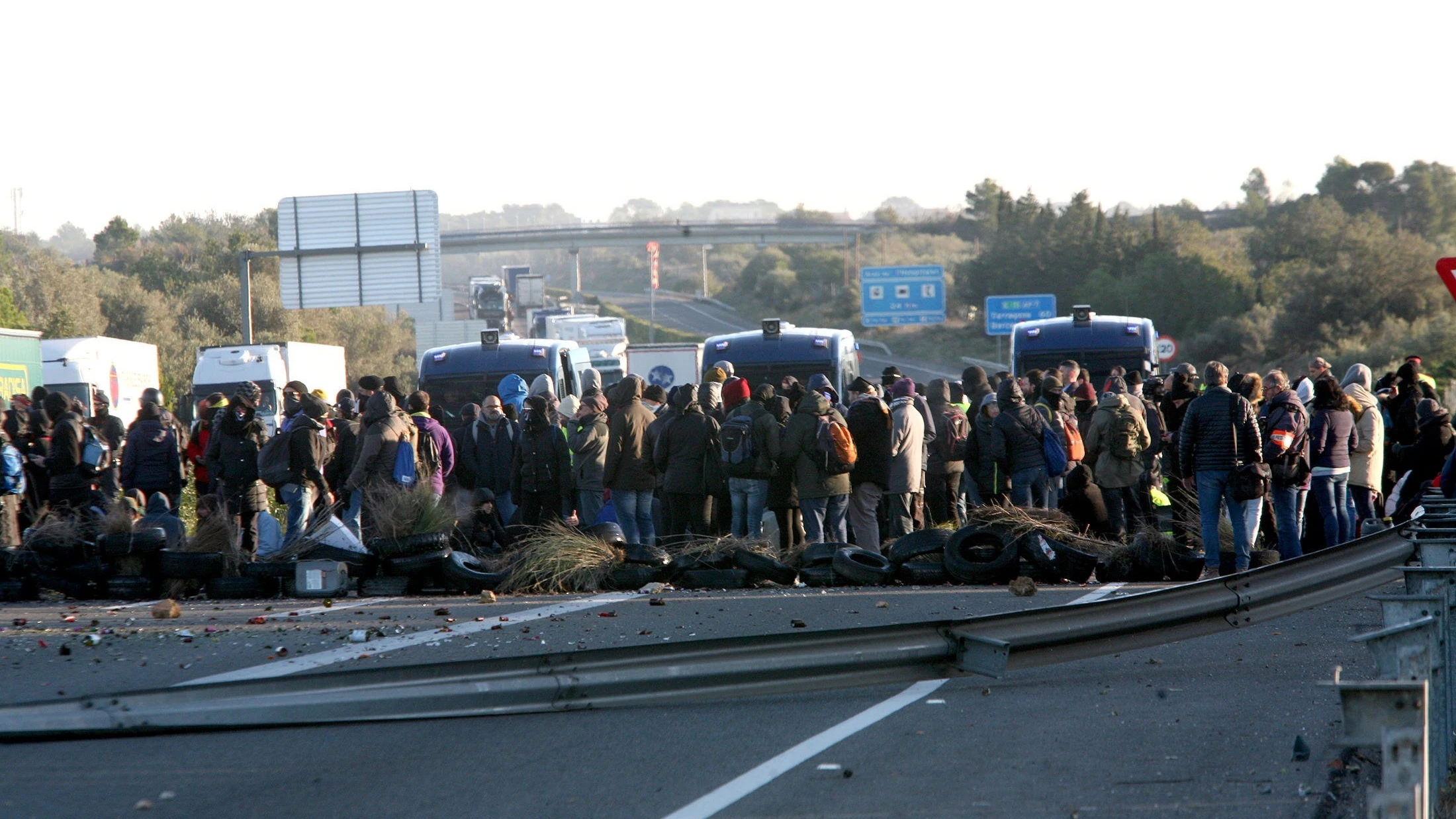 Corte de tráfico en la AP-7 a la altura de L'Ampolla 