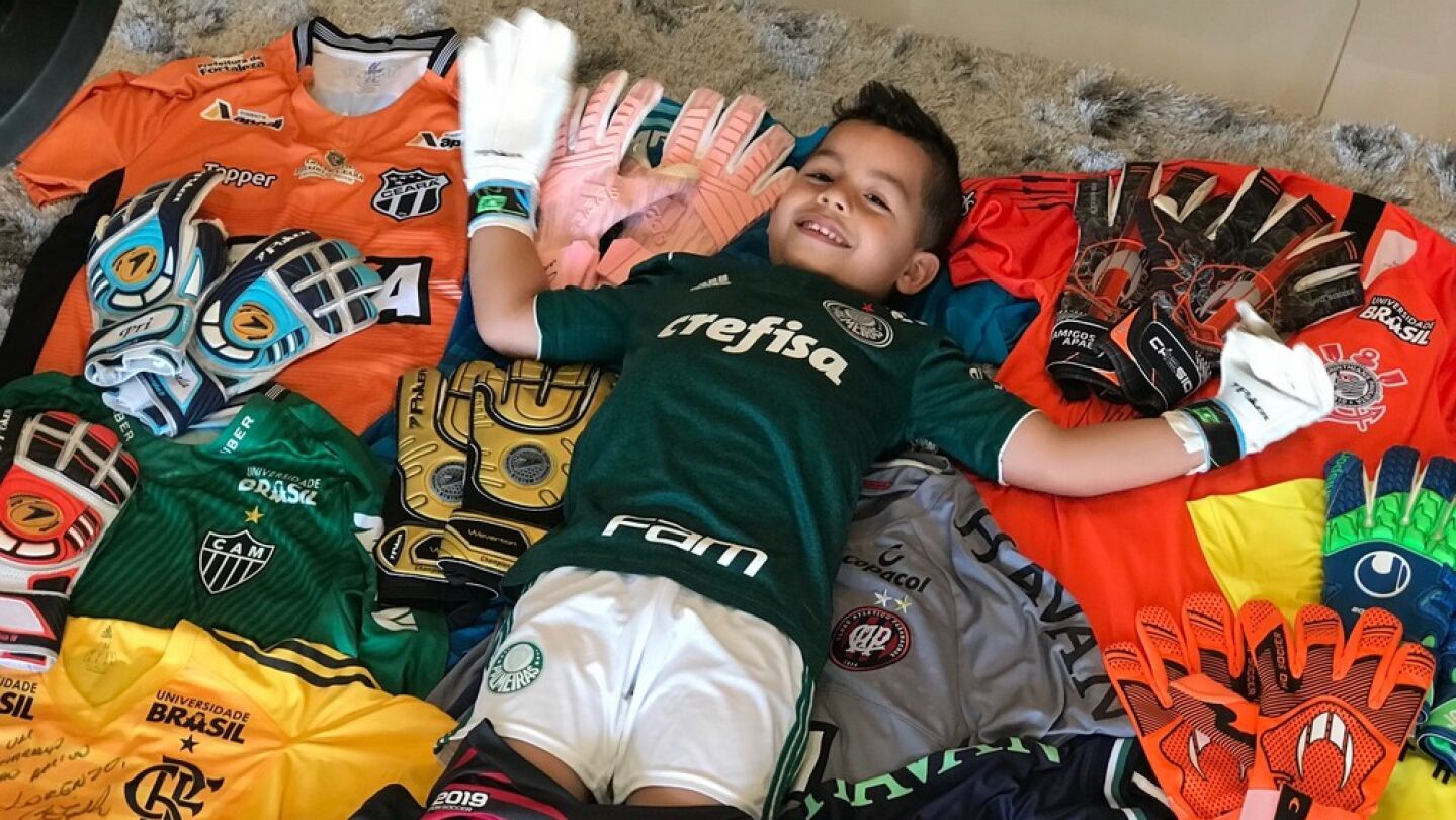 Lorenzo, el hijo de Danilo, una de las v&iacute;ctimas del accidente del Chapecoense
