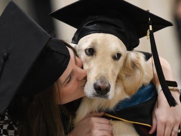 Griffin graduándose Griffin graduándose