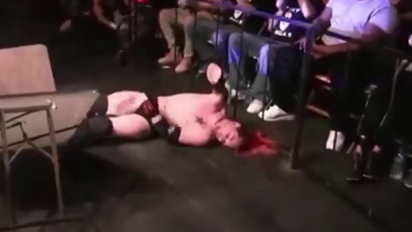 Brutal ca&iacute;da en Wrestling
