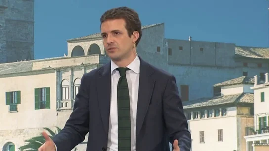 Casado, muy duro con la reunión entre Sánchez y Torra: "Parecía una cumbre de dos Gobiernos de dos países distintos" Casado, muy duro con la reunión entre Sánchez y Torra: "Parecía una cumbre de dos Gobiernos de dos países distintos"