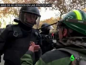 El momento de tensión entre un mosso y un agente forestal: "Qué república ni qué cojones. La república no existe, idiota" El momento de tensión entre un mosso y un agente forestal: "Qué república ni qué cojones. La república no existe, idiota"