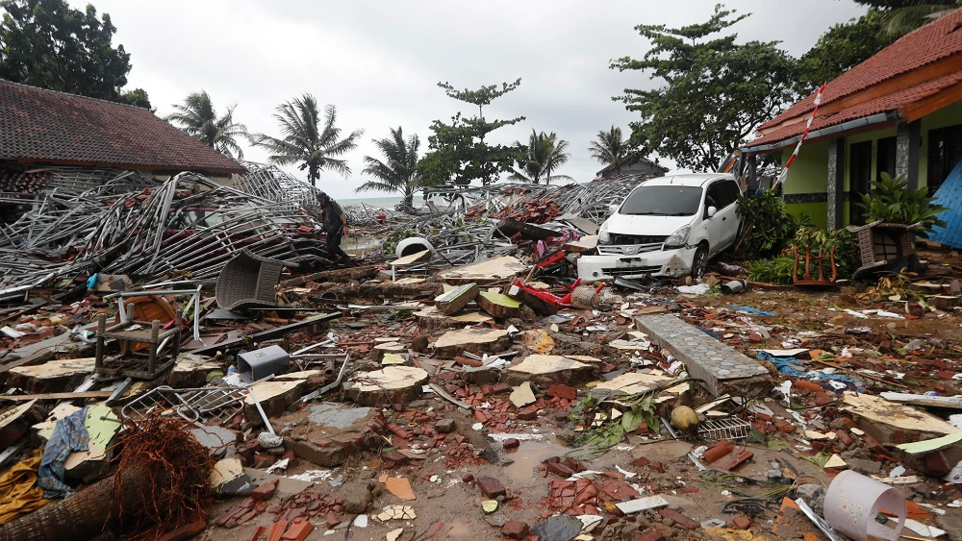 Imagen de la devastación que ha dejado el tsunami en Indonesia