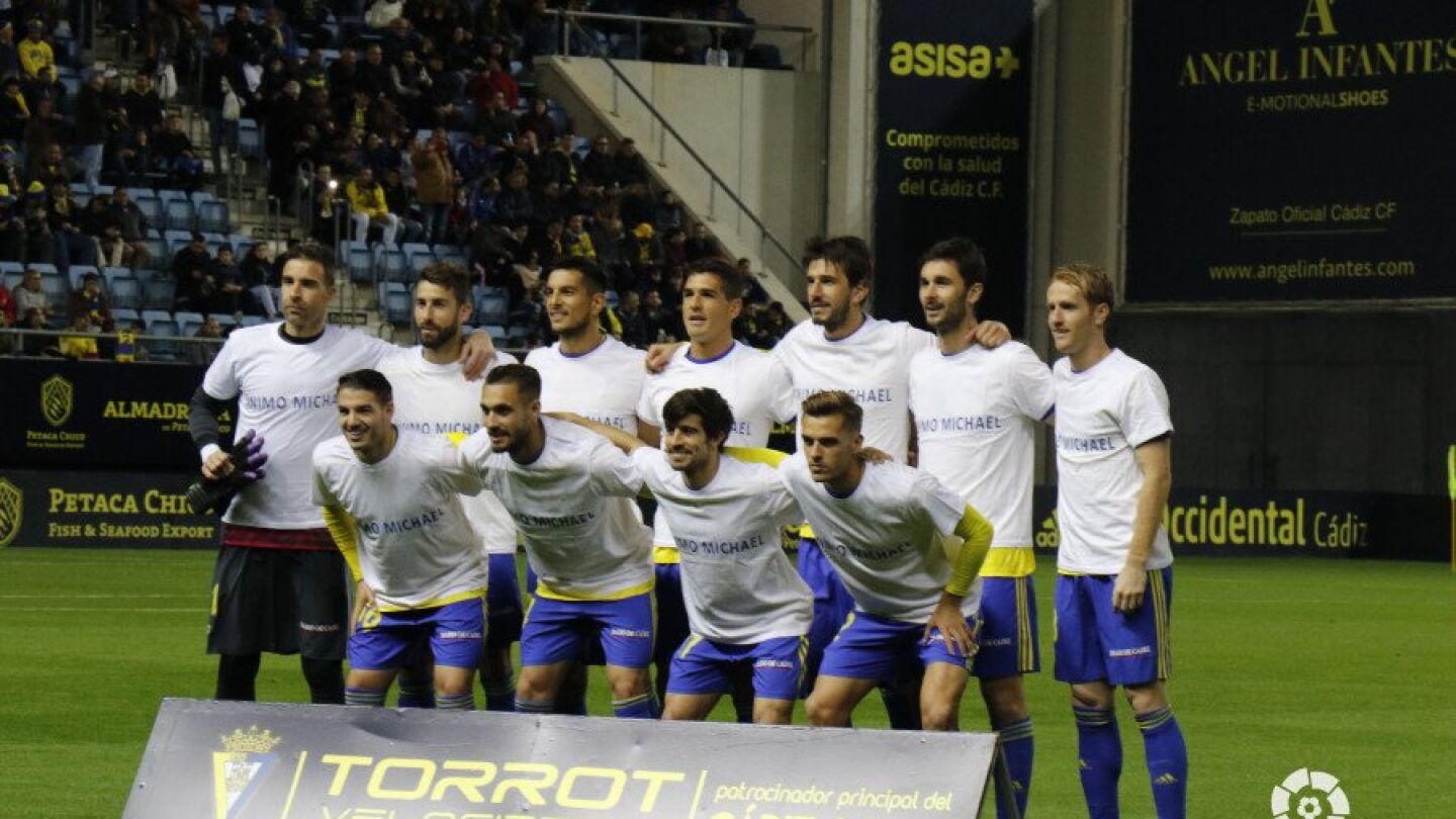 El mensaje de los jugadores del C&aacute;diz a Michael Robinson