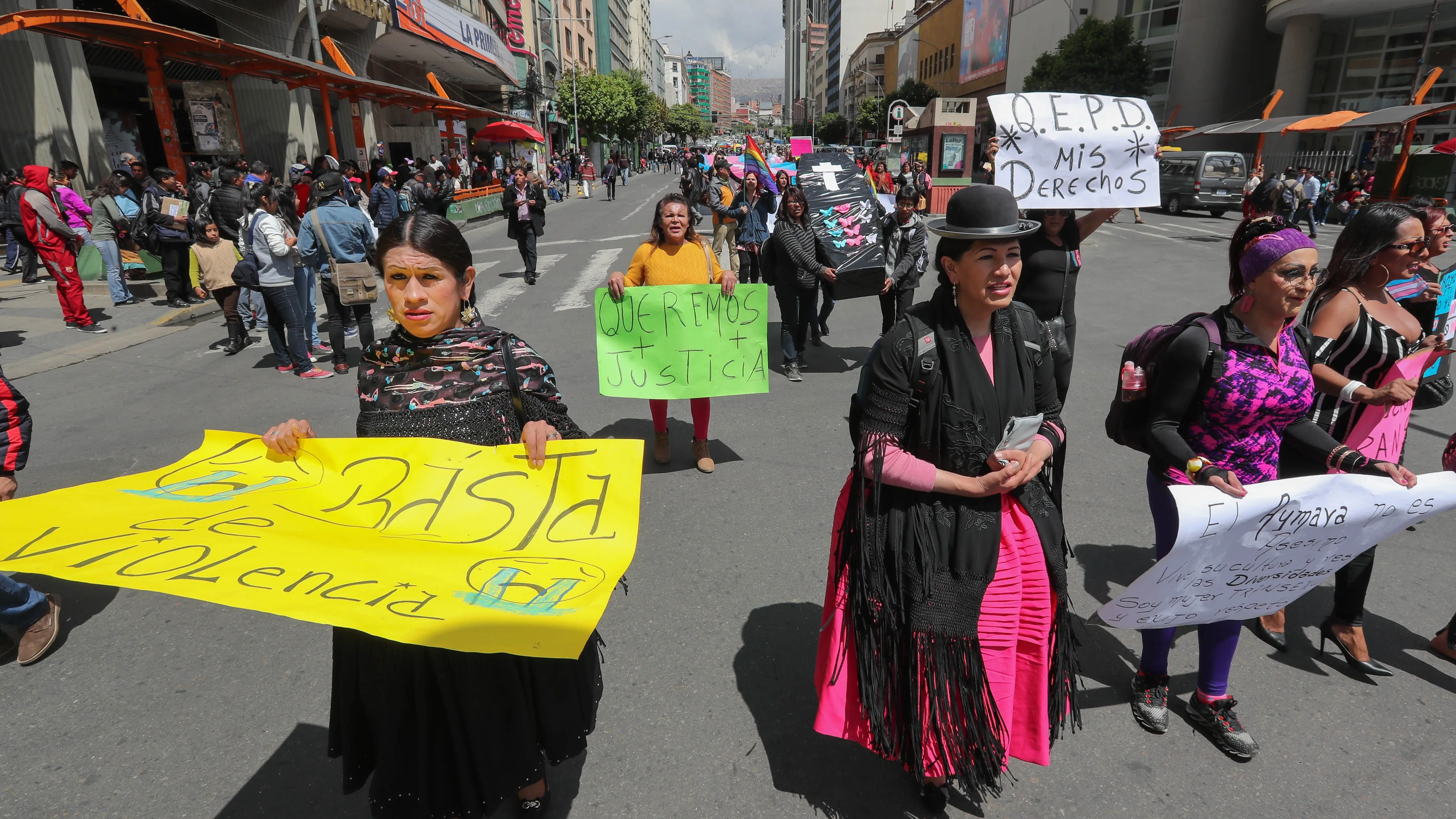 Manifestación en contra de los delitos de odio en Bolivia