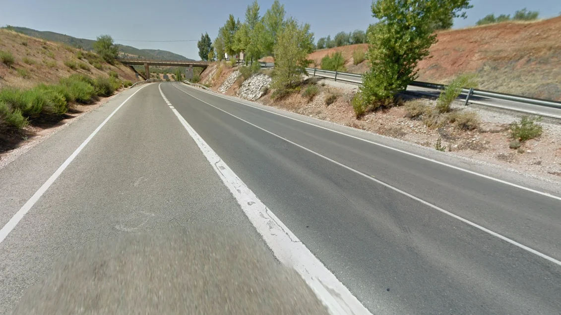 Carretera N-322 a su paso por Puente de Génave. Carretera N-322 a su paso por Puente de Génave.