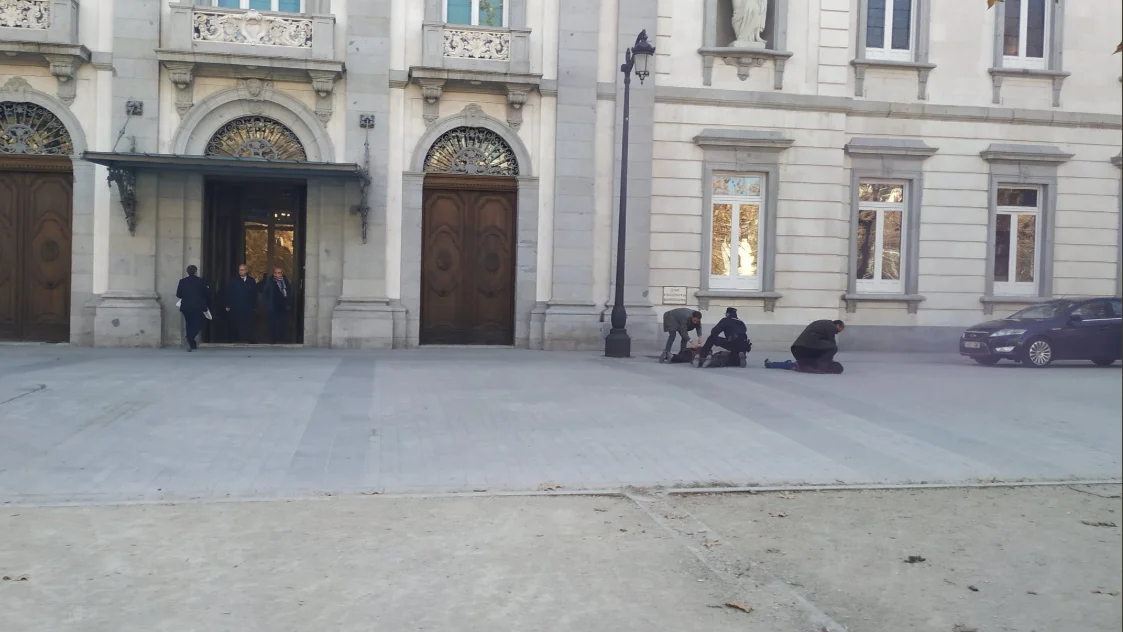 Detención de jóvenes independentistas en el Supremo