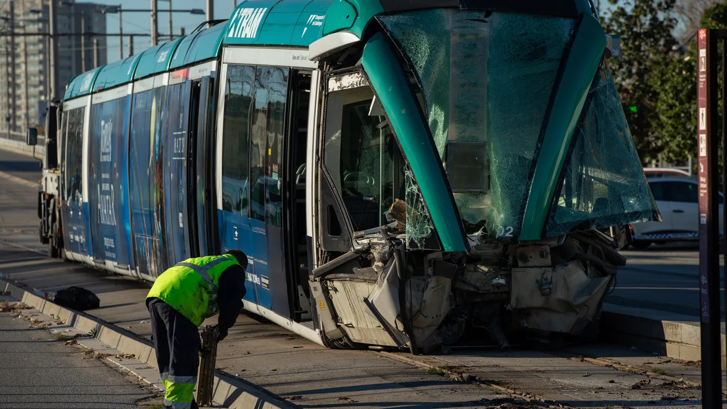El accidente de tranvía dejó cuatro heridos El accidente de tranvía dejó cuatro heridos
