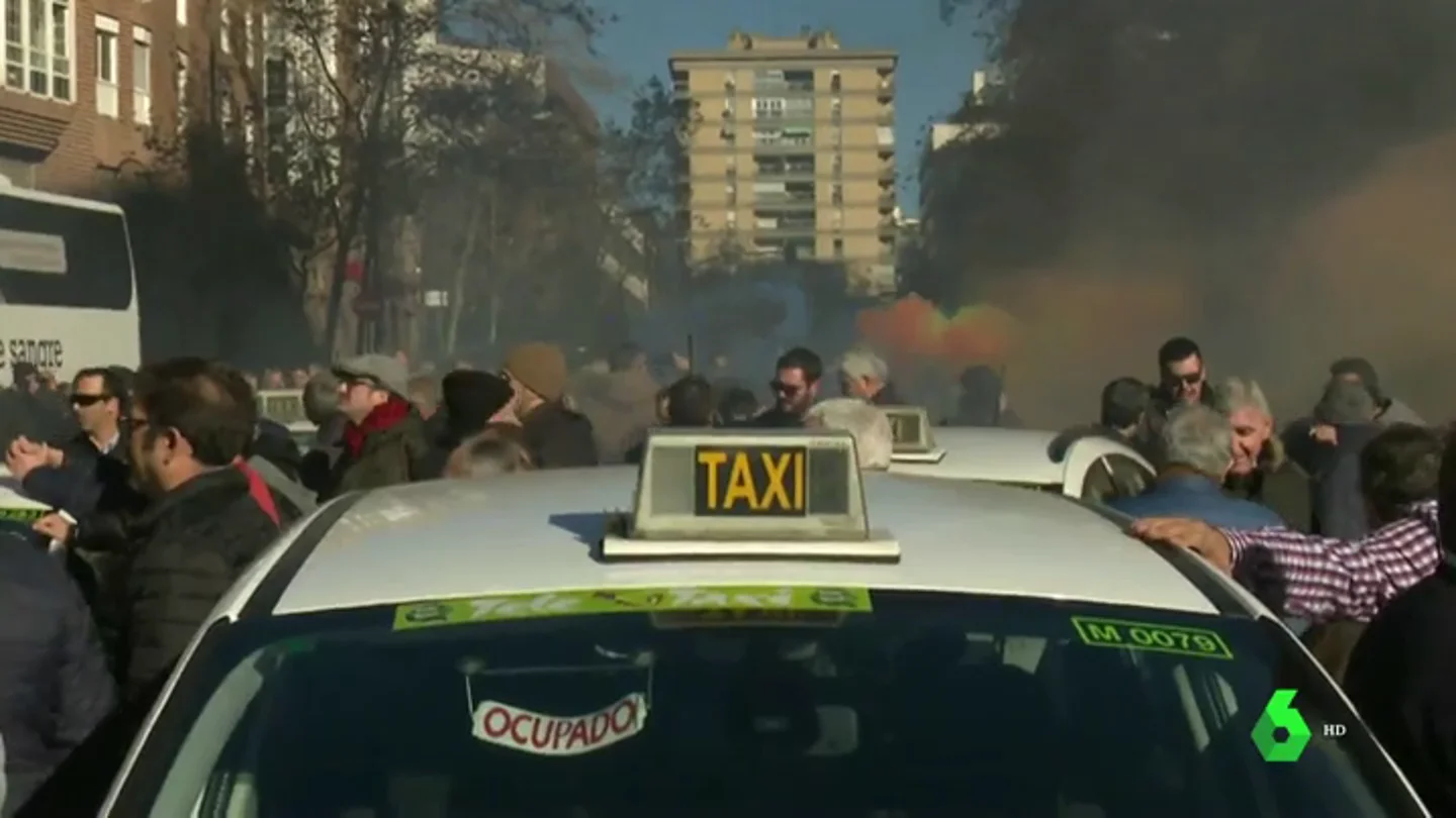 TAXIS TAXIS