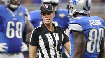 Sarah Thomas, en un partido de la NFL