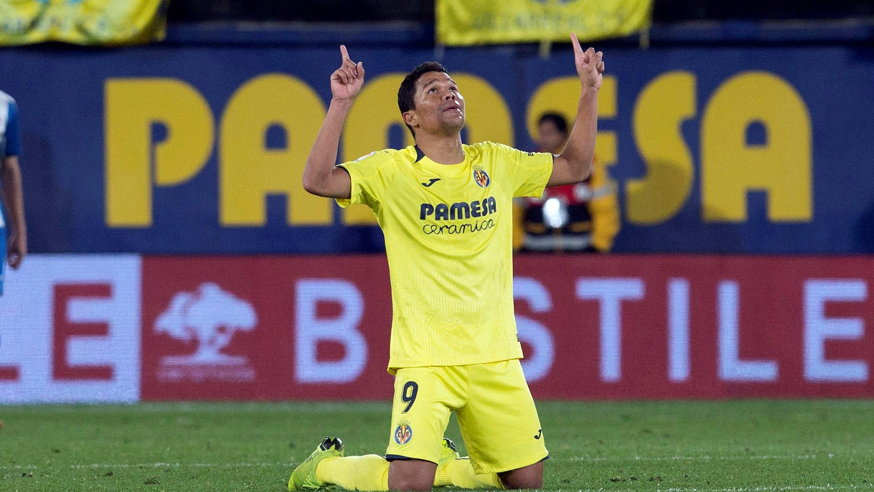 Carlos Bacca celebra su gol ante el Espanyol