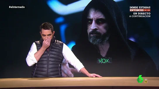 De ser "un pardillo" a convertirse en "un Jedi que ha acabado pactando con el lado oscuro": el análisis de Dani Mateo sobre Juanma Moreno De ser "un pardillo" a convertirse en "un Jedi que ha acabado pactando con el lado oscuro": el análisis de Dani Mateo sobre Juanma Moreno
