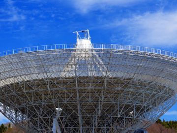 Los canadienses esperan que más telescopios ayuden a toparse con estas señales de radio