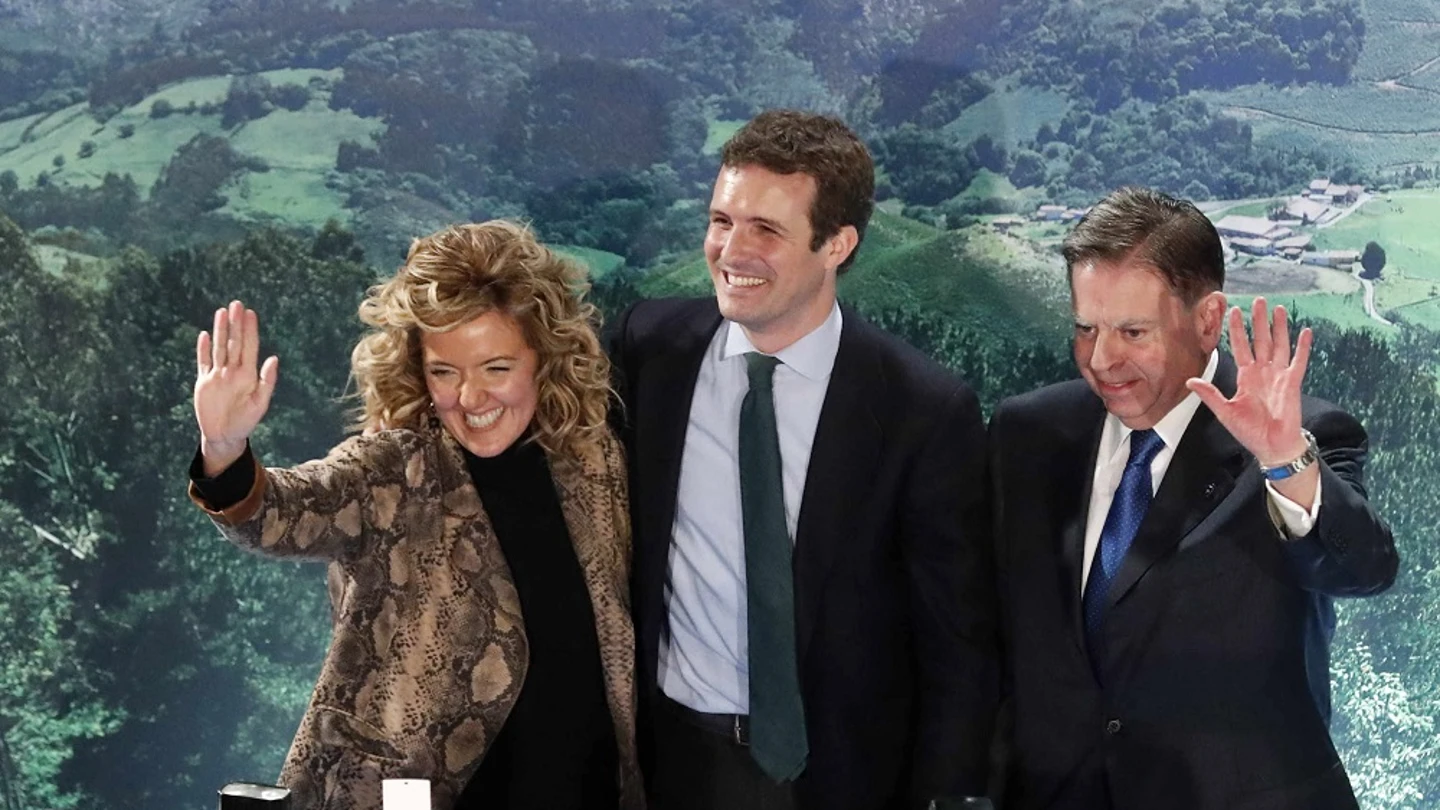 Pablo Casado en Oviedo junto a la candidata popular a la Presidencia del Principado, Teresa Mallada. Pablo Casado en Oviedo junto a la candidata popular a la Presidencia del Principado, Teresa Mallada.