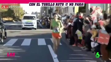 Un japonés corre 26 kilómetros con el ligamento del tobillo destrozado en una media maratón para dar el relevo a un compañero