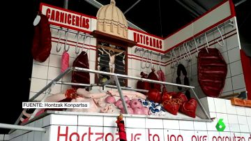 Absuelta la comparsa de Bilbao que exhibió un Cristo deshuesado en una carnicería la pasada Semana Grande