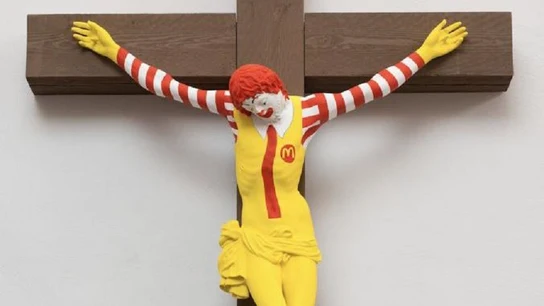 La obra 'McJesus', del artista finlandés Jani Leinonen. La obra 'McJesus', del artista finlandés Jani Leinonen.