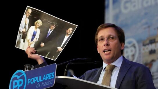 Mart&iacute;nez-Almeida en un acto del Partido Popular